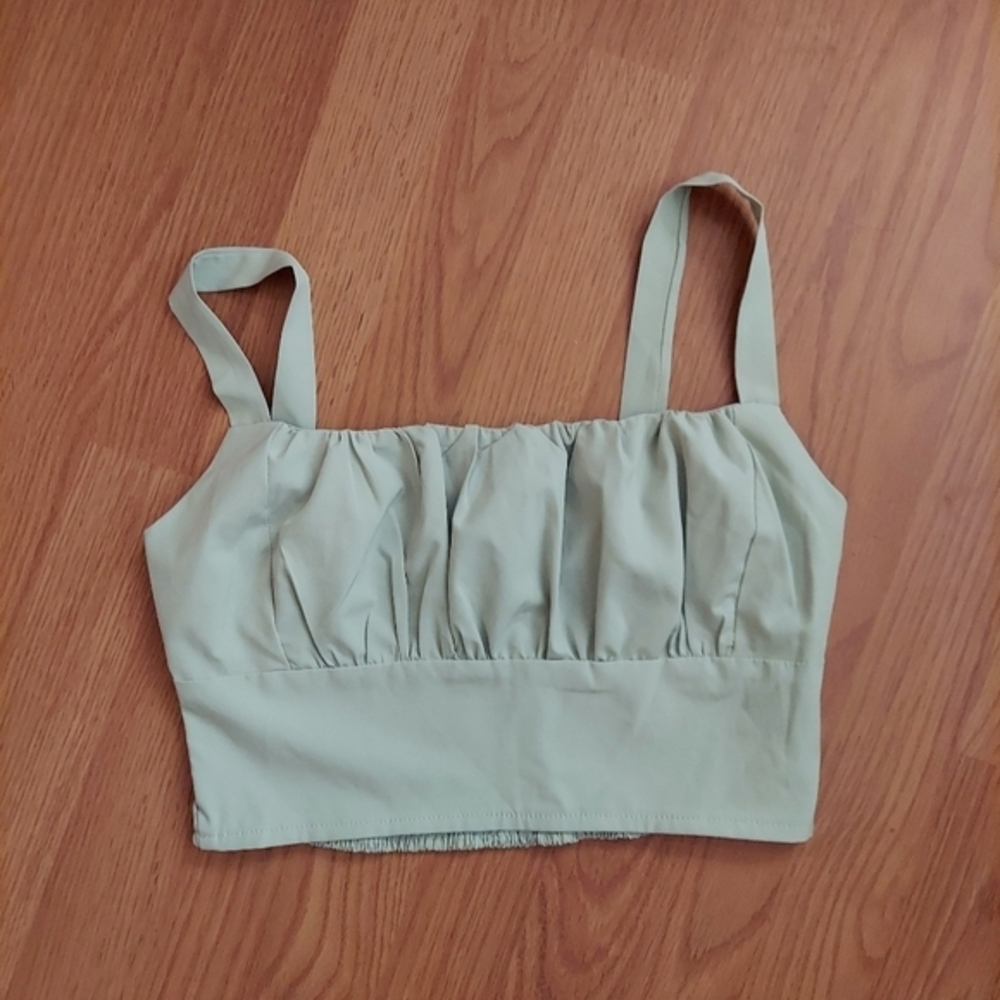Shein pistachio green ruffle neck crop top w smocked back, size medium